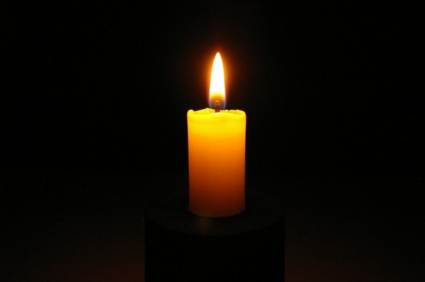 candle-2631921_640